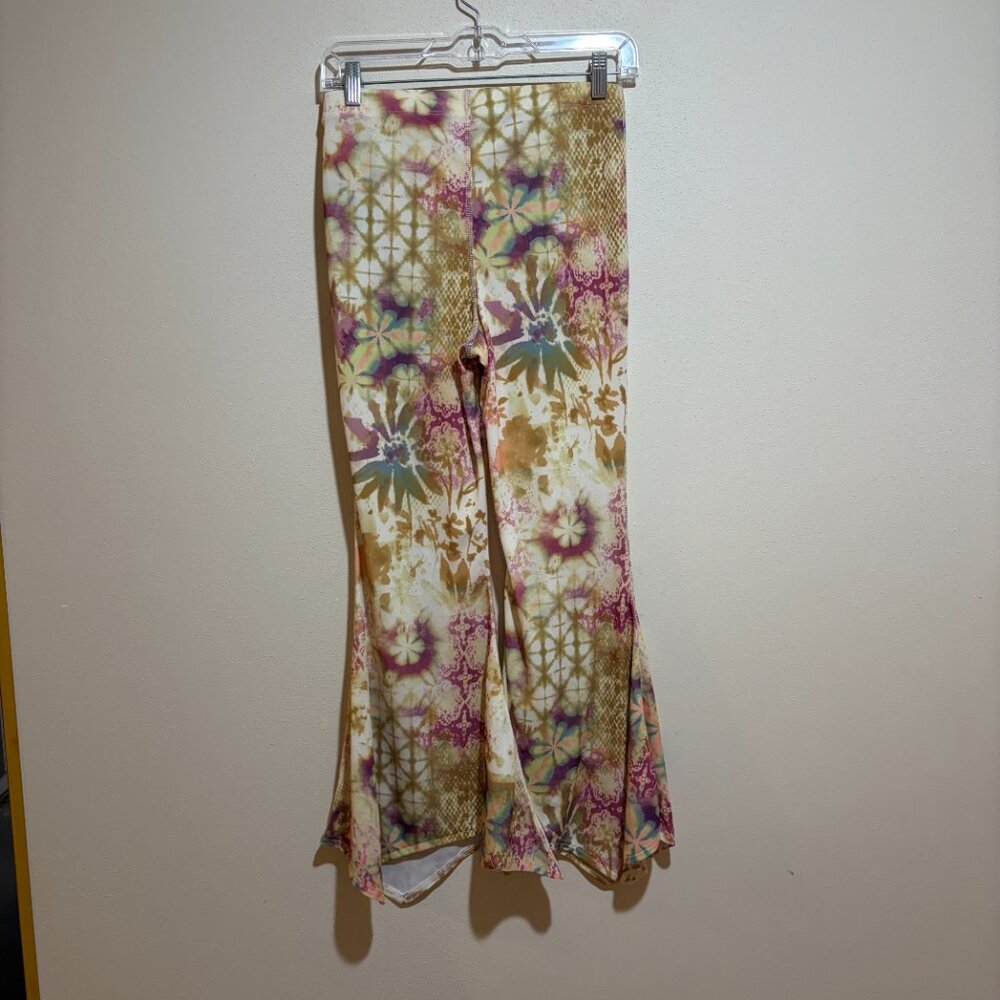 Urban Outfitters Silence + Noise Tina Flared Crop Patterned Floral Flare Pants - Picture 6 of 13